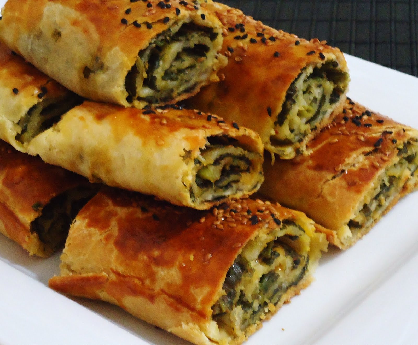 Ispanaklı Pamuk Börek Tarifi - 4