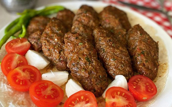 Nefis Lezzetiyle Kebap Köfte Tarifi - 2