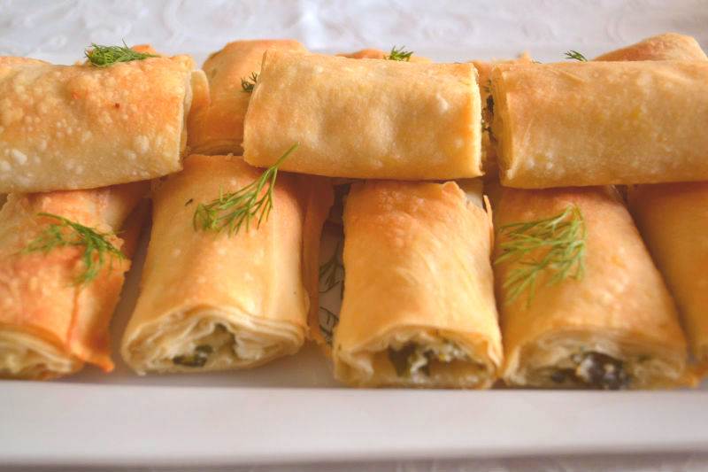 Peynirli Unlu Çıtır Börek Tarifi - 1