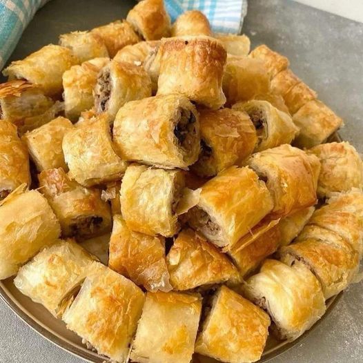 Çıtır Çıtır Kıymalı Börek Tarifi - 2