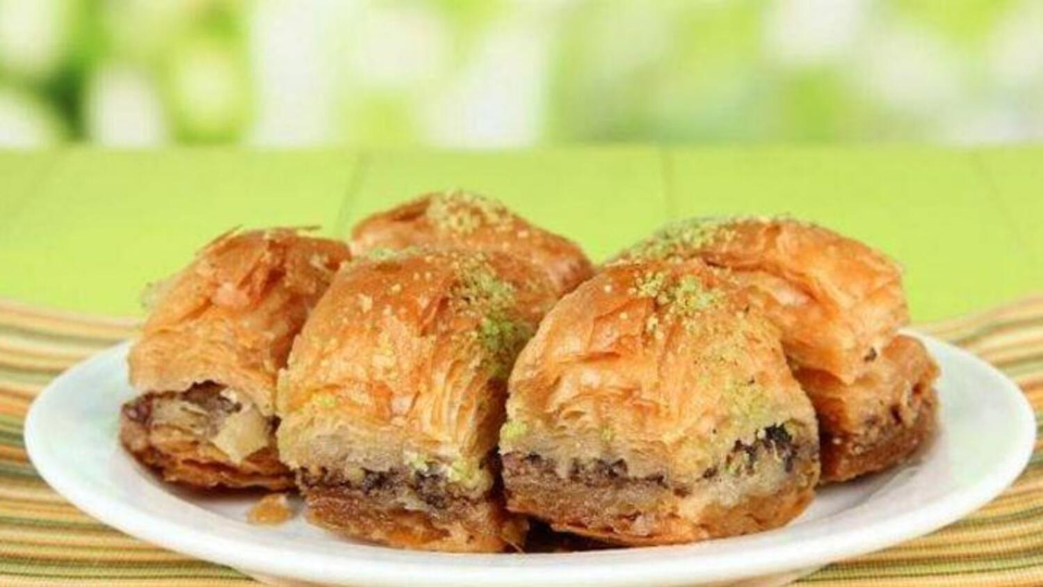 Baklava Yufkasından Cevizli Baklava - 5