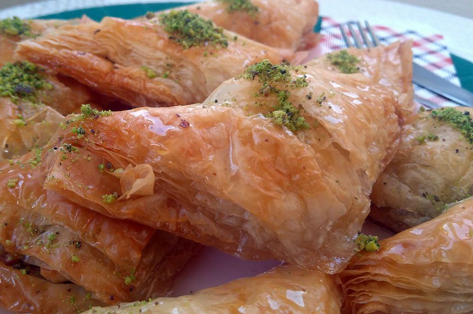 Baklavalık Yufkadan Şöbiyet Tatlısı Tarifi - 1