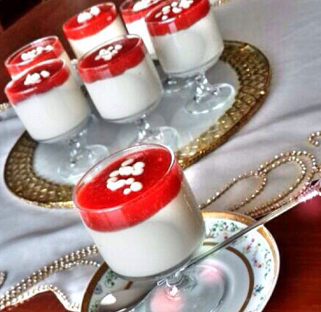 Çilek Soslu Puding Tarifi - 5