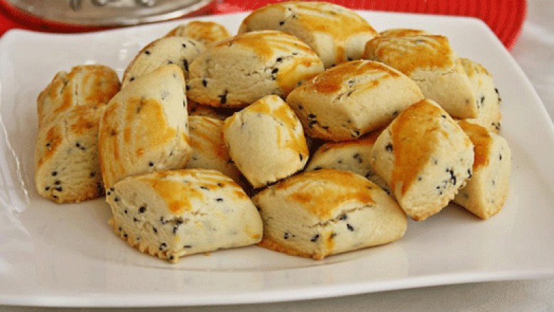 Çörek Otlu Tuzlu Kurabiye Tarifi - 5