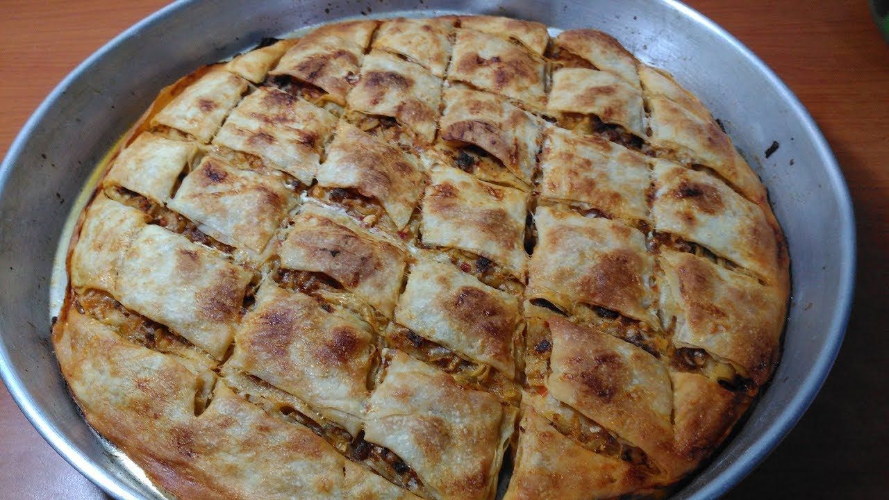 El Açması Kıymalı Börek - 3