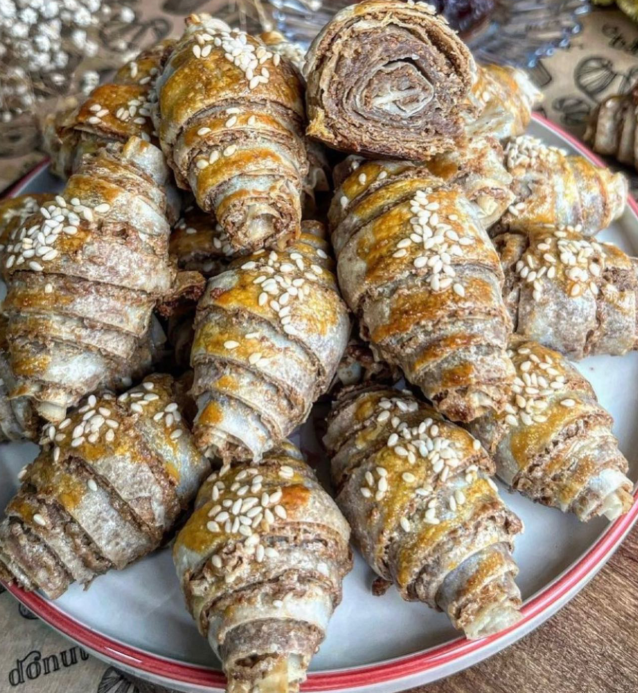 Haşhaşlı Tahinli Çıtır Börek Tarifi - 3