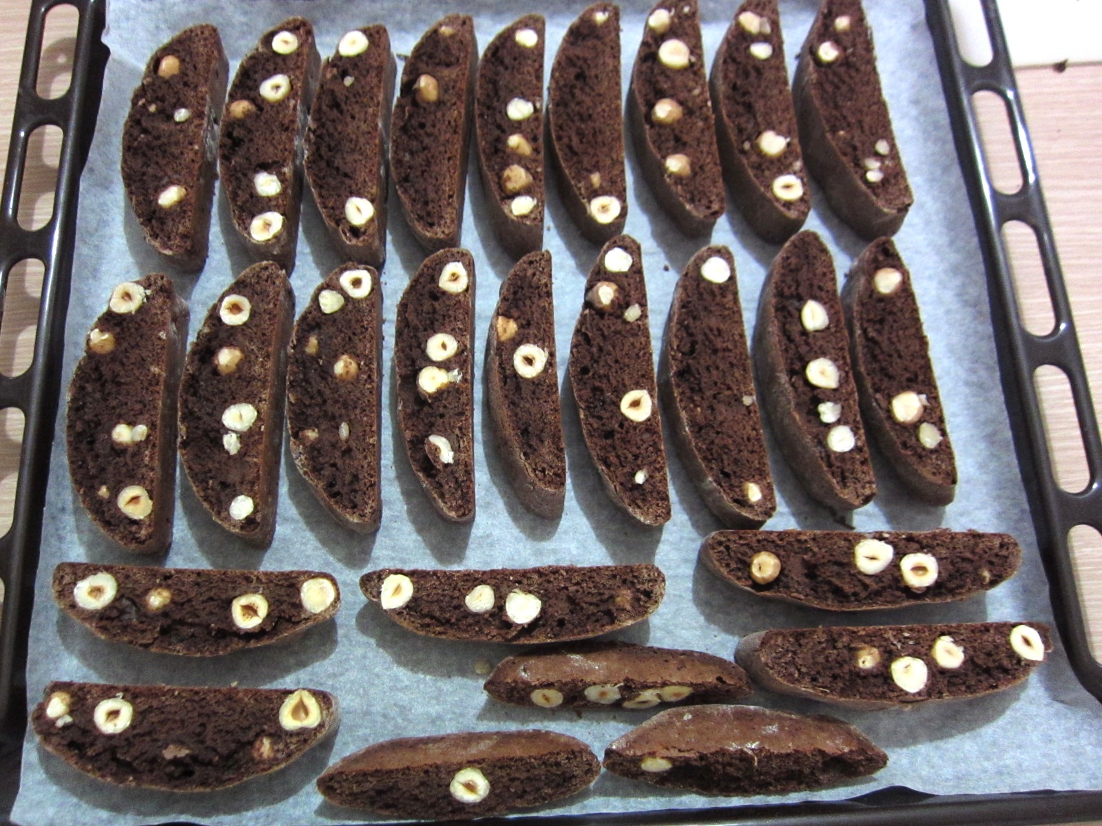 Çikolatalı Fındıklı Biscotti Tarifi - 6