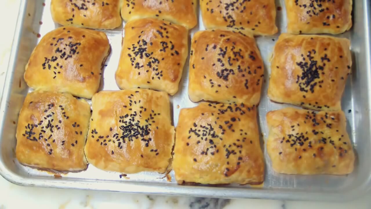 Ispanaklı El Açması Katmer Börek Tarifi - 6