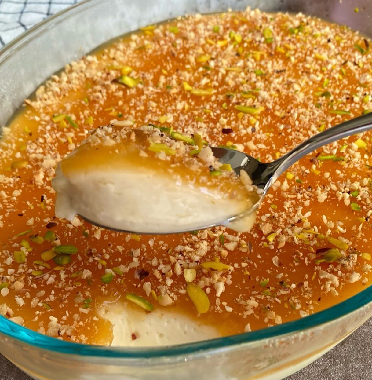 Karamel Soslu Kaşık Tatlısı Tarifi - 1