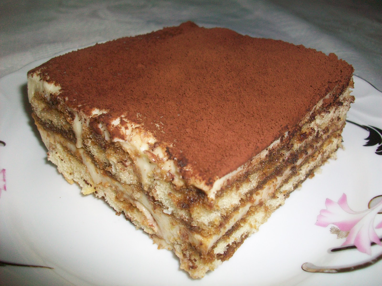 Kekli Ve Kedidilli Tiramisu Tarifi - 4