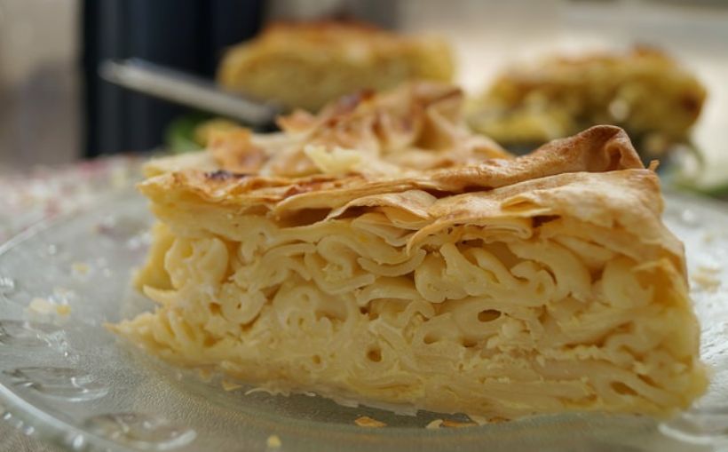 Kek Kalıbında Makarnalı Börek Tarifi - 6