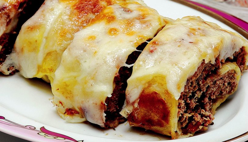 Kıymalı Yoğurtlu Rulo Börek Tarifi - 5