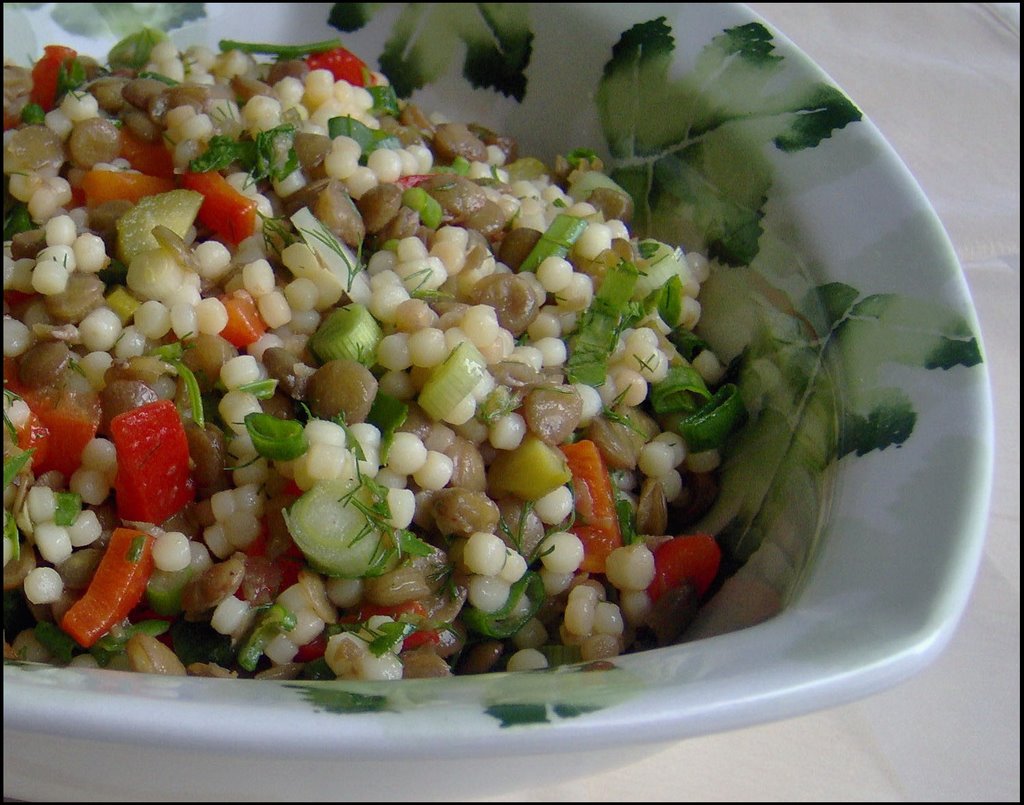 Kuskuslu Yeşil Mercimek Salatası Tarifi - 6