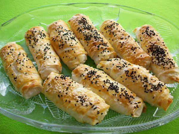 Nişastalı Kıymalı Börek Tarifi - 4