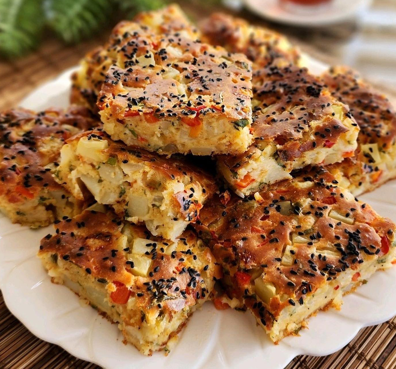 Börek Lezzetinde Patatesli Tuzlu Kek Tarifi - 4