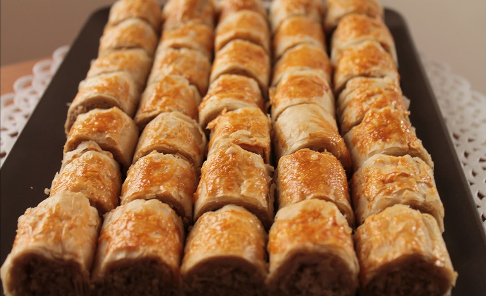 Tahinli Fındıklı Pratik Baklava Tarifi - 4