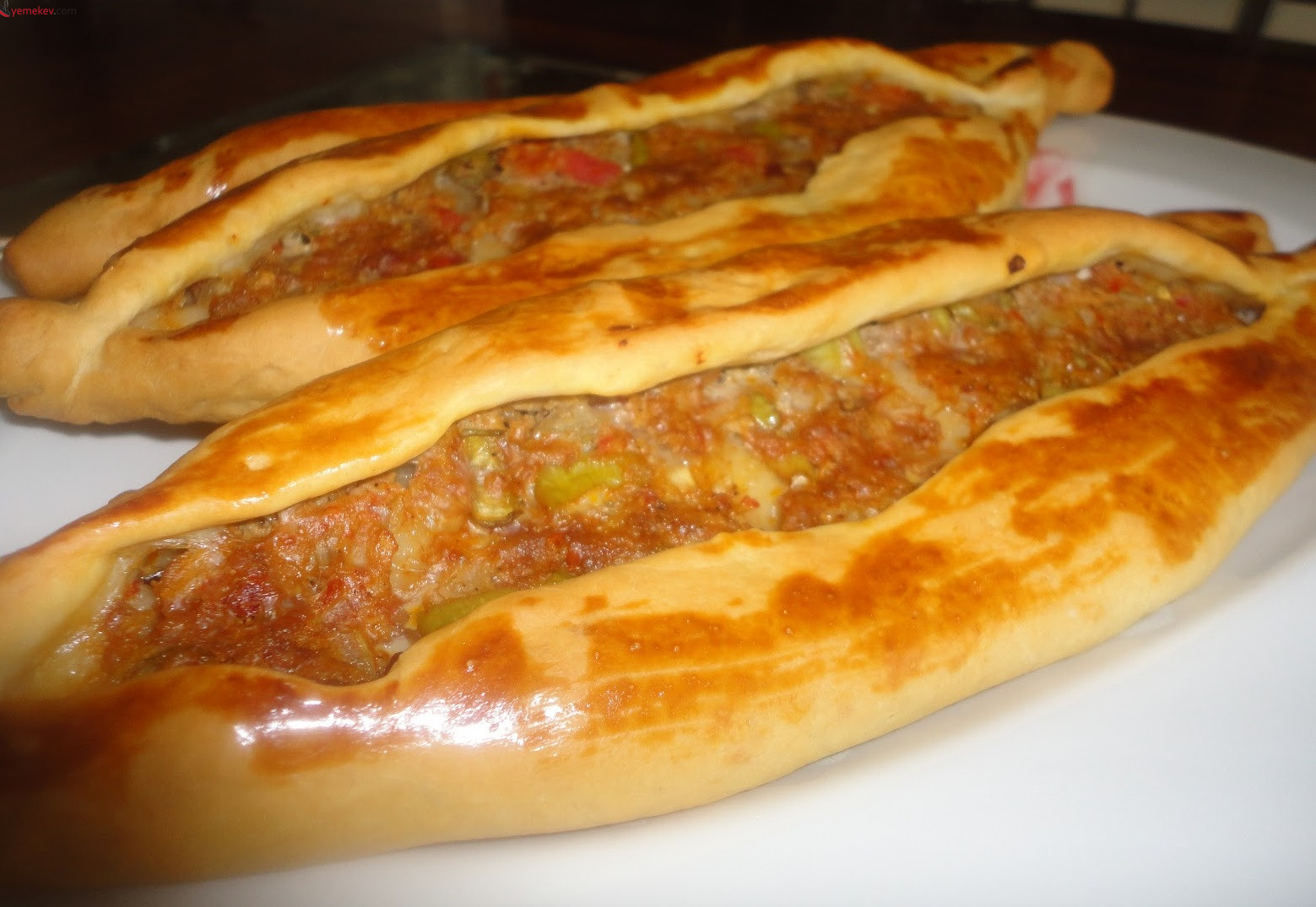 Kıymalı Pide Tarifi - 4