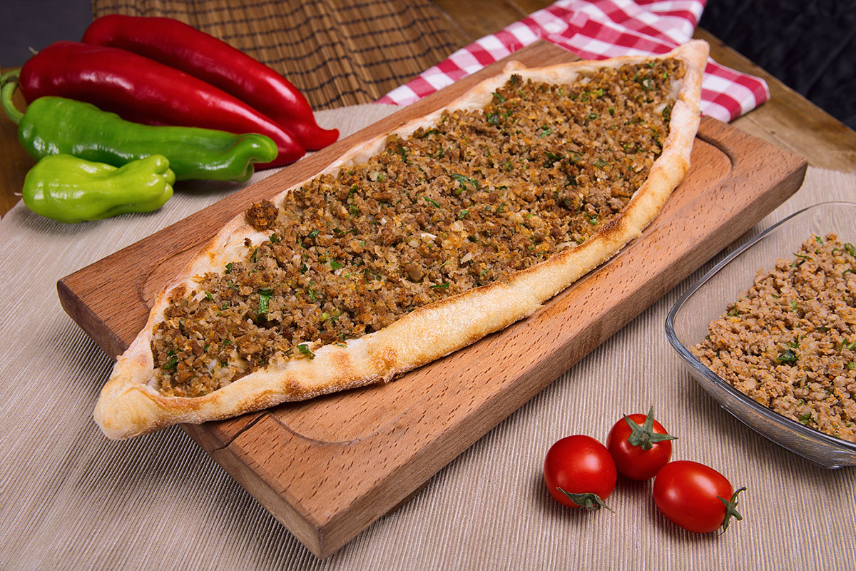 Турецкая пицца пидэ рецепт с фото